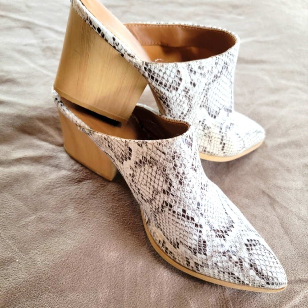 Snake Mules